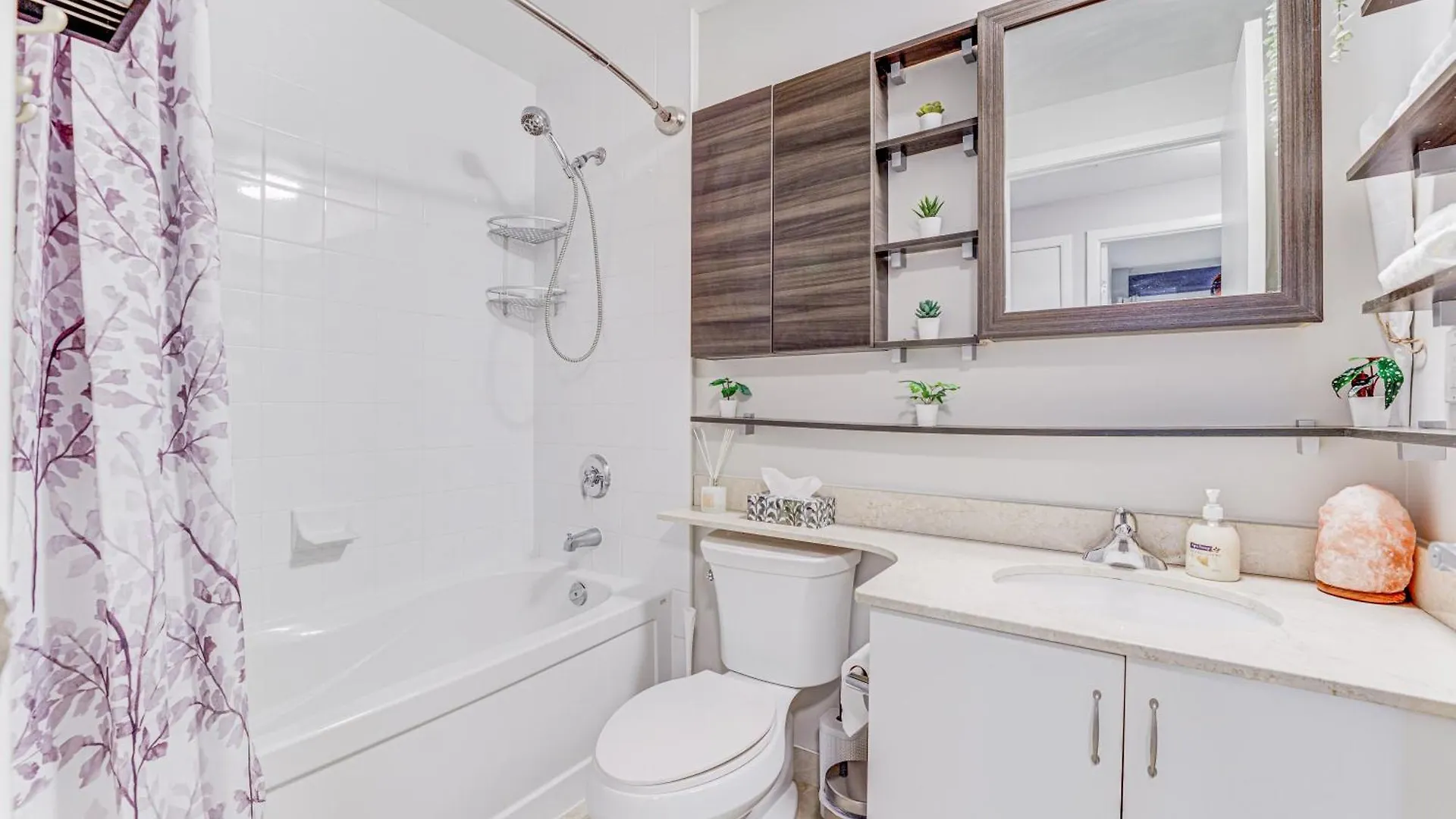 Prime City Pad 2 Bedroom With Cn Tower View 多伦多 公寓